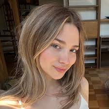 Sophie Lee